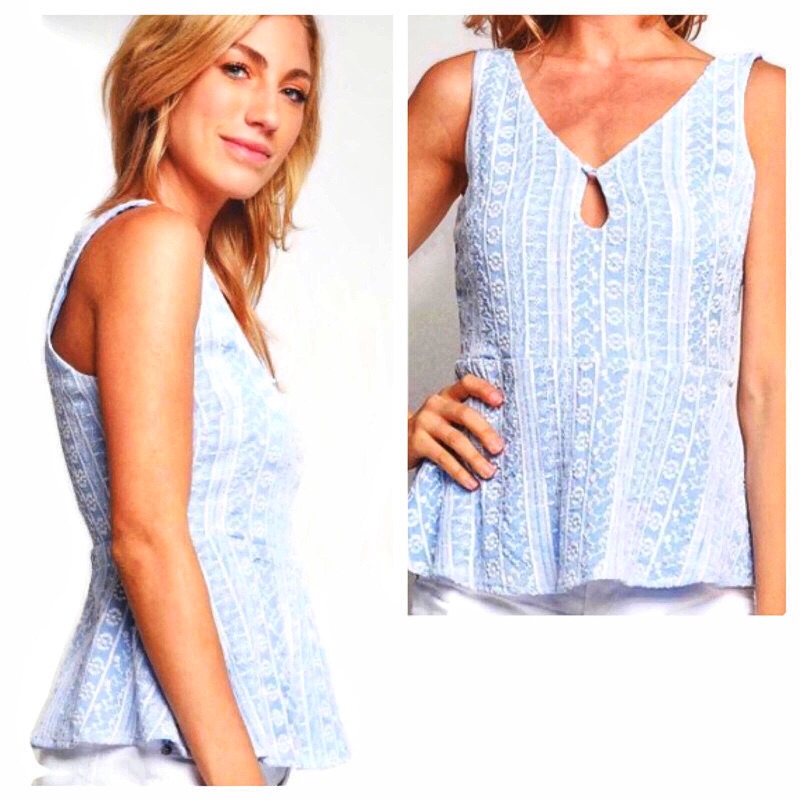 Cupcakes And Cashmere Peplum Hemline Top
